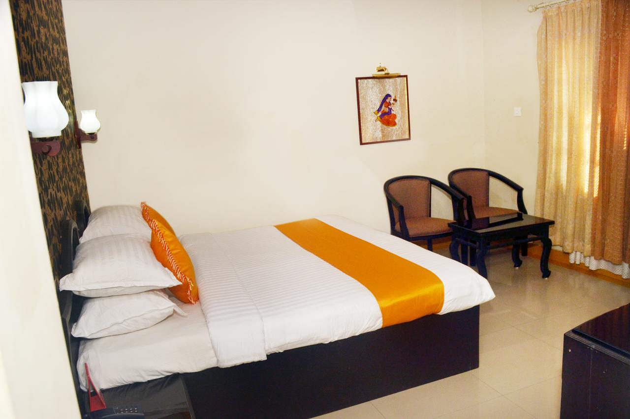 Capital O 46475 Gd International Redfort Hotel Nilambur Exterior photo