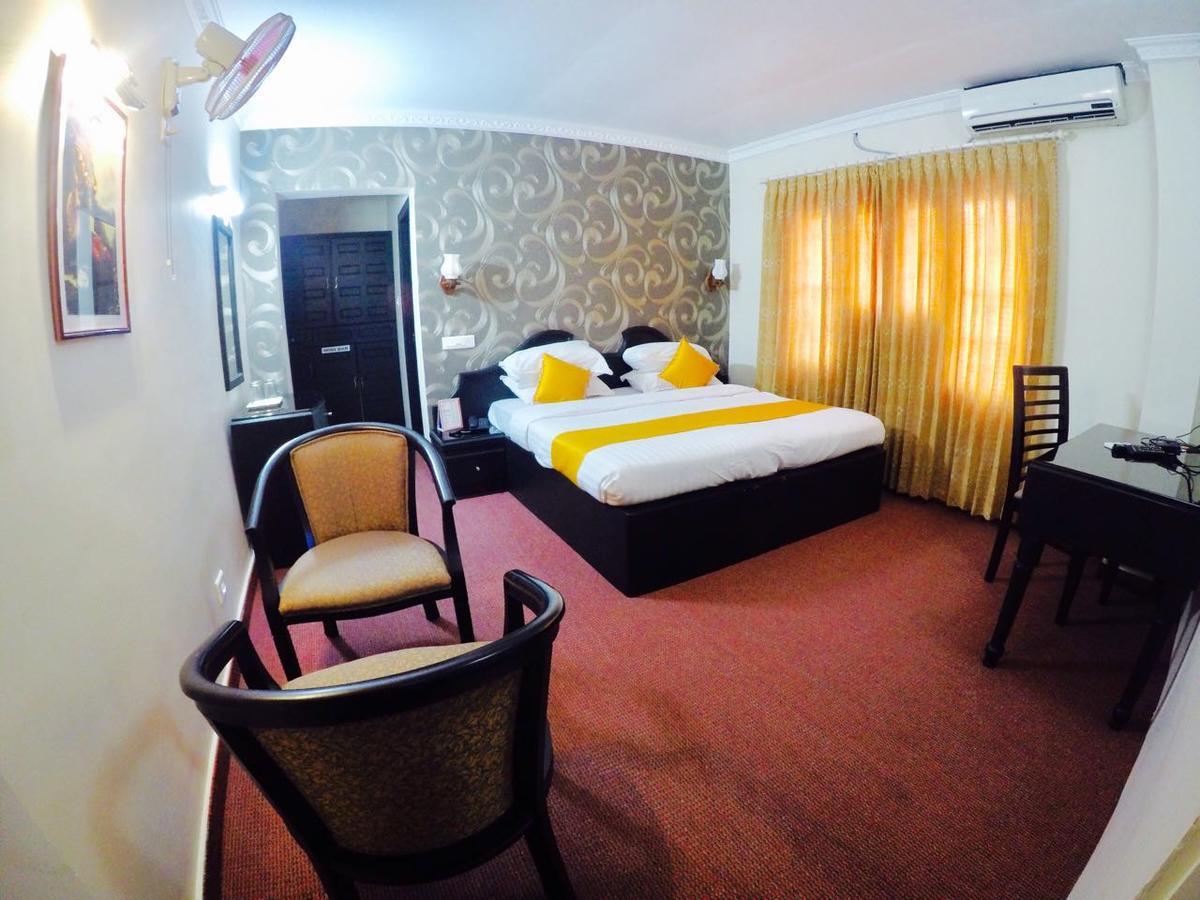 Capital O 46475 Gd International Redfort Hotel Nilambur Exterior photo